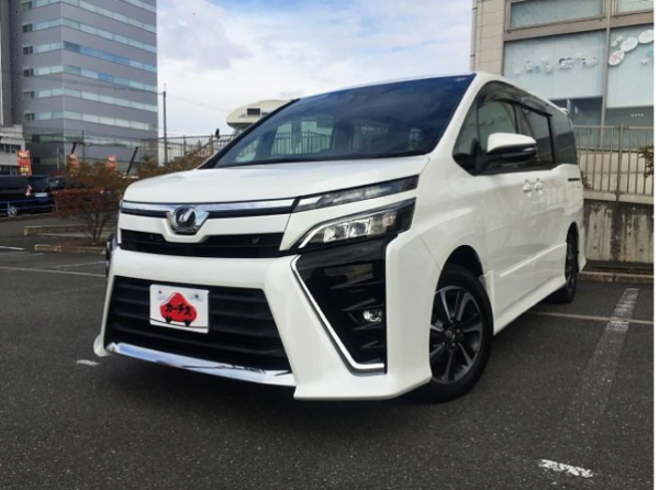 2017 TOYOTA VOXY 2.0 ZS