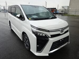2017 TOYOTA VOXY 2.0 ZS