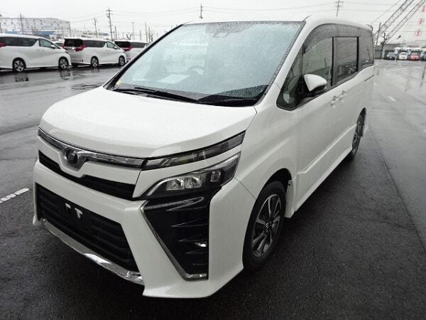 2017 TOYOTA VOXY 2.0 ZS - Image 5