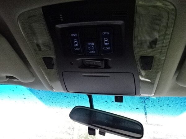 2017 TOYOTA VELLFIRE 2.5 Z - Image 15