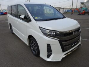 2017 TOYOTA NOAH 2.0 SI
