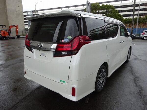 2017 TOYOTA ALPHARD 2.5 SC - Image 10