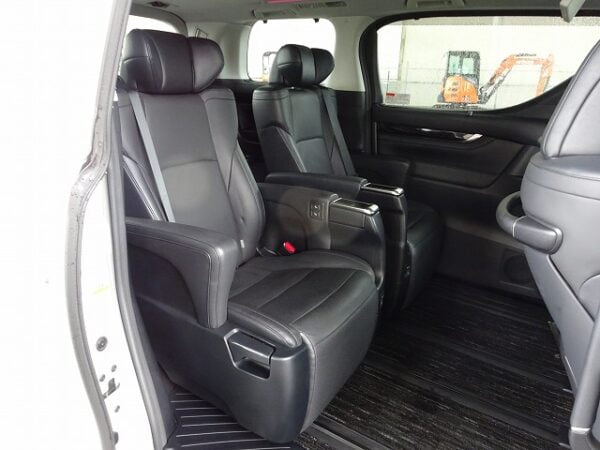 2017 TOYOTA ALPHARD 2.5 SC - Image 15