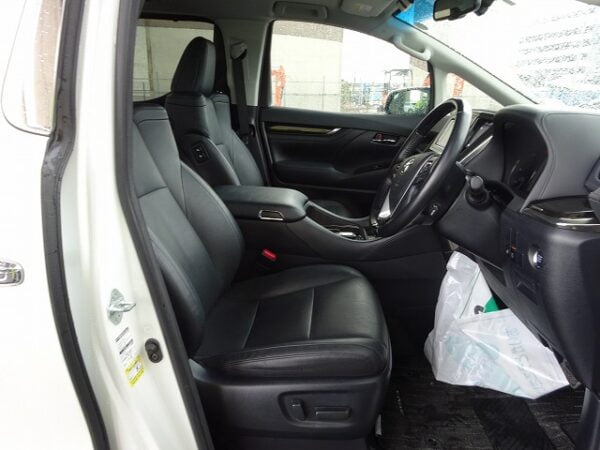 2017 TOYOTA ALPHARD 2.5 SC - Image 16